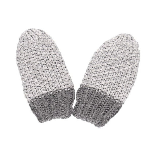 Noukie's Winterwear Grey knit mittens