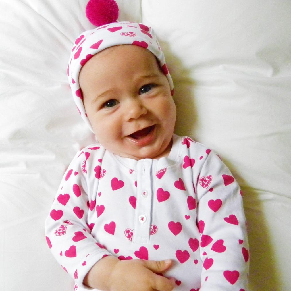 Petidoux Clothing / PJs / Footed Sleepers 3M Petidoux Lots of Hearts Onesie + Hat Pajama Set